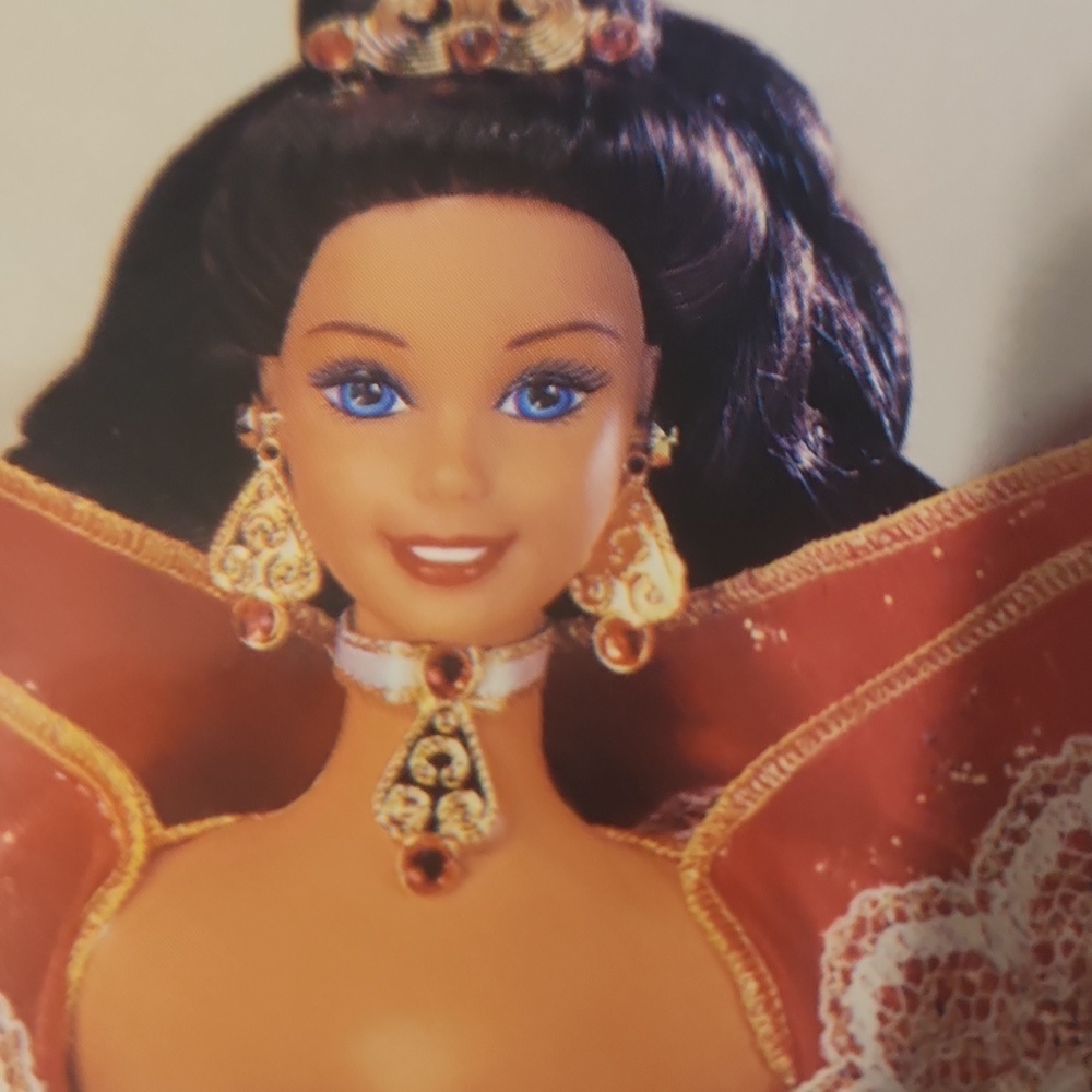 Barbie Happy Holidays Special Edition Hallmark (1997) NRFB Blue Eyes - Picture 9 of 9